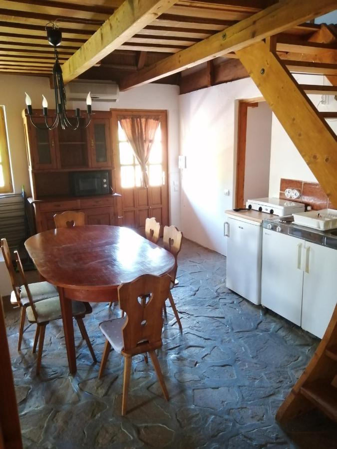 Lisztes Apartman 자르마디 외부 사진