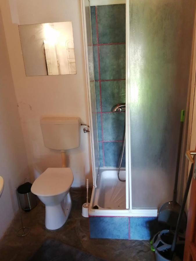 Lisztes Apartman 자르마디 외부 사진
